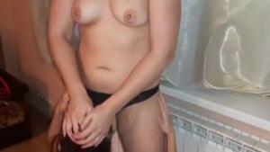 Довела меня до оргазма кунилингусом через трусики – lesbian_illusion