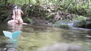 Does anyone have this girl’s name or more videos of her? I haven’t been able to find anything else a