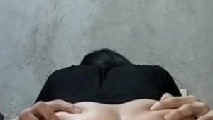 Sobrang libog ko, Nagpakantot ako sa kapitbahay (I let my neighbor fuck me)