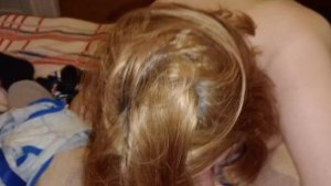 миньет на вписке сосёт очень сладко